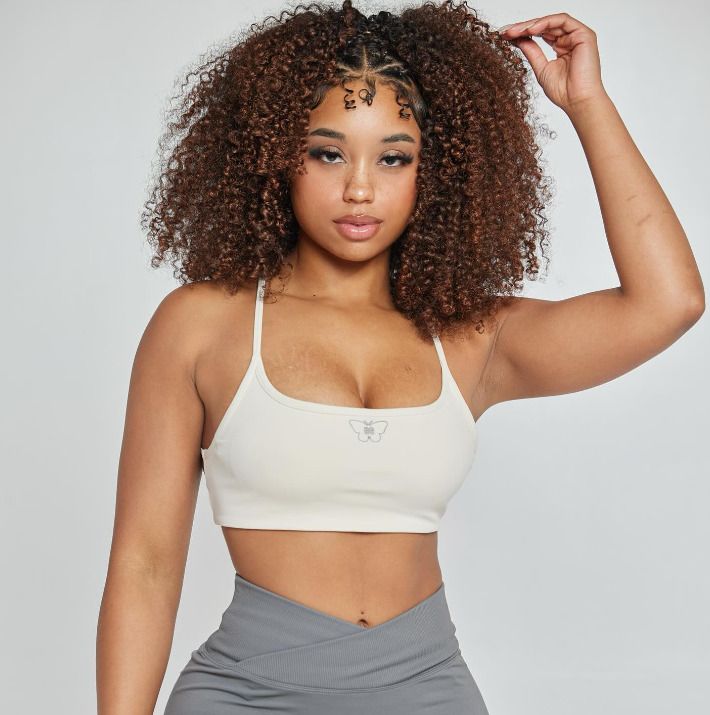 Kathryn Celestre | Hubzter.Pro