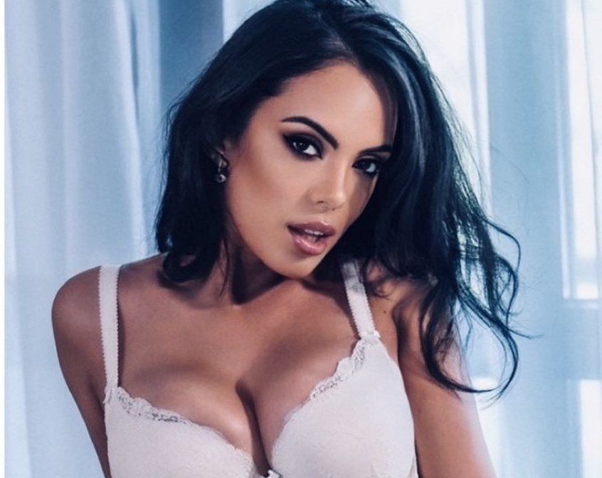 Katrina Moreno 💙 | Hubzter.Pro